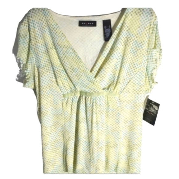 Adorable xlg top, sheer overlay lined - Picture 1 of 6